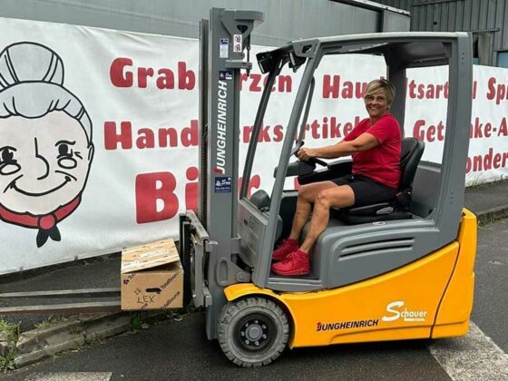 BERTA Cash&Carry Stapler im Einsatz