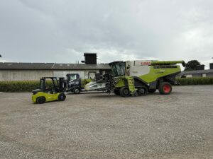 Übergabe vom neuen CLARK L35XE Elektrostapler